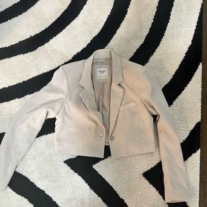 Abercrombie and Fitch cropped blazer